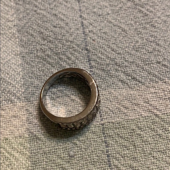 Ring - Picture 2 of 3